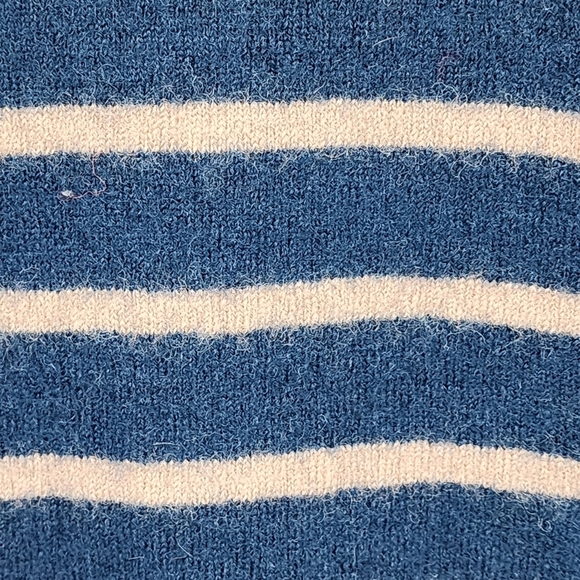 Cynthia Rowley Women's Striped 100% Merino Wool Crewneck Sweater - M - Picture 4 of 5